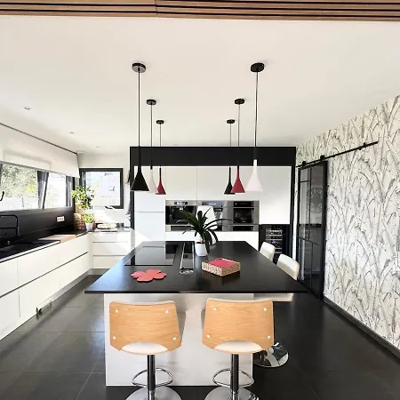 بيت للعطل Belle Maison Spacieuse Et Jardin Paysager, Gouesnac'h *