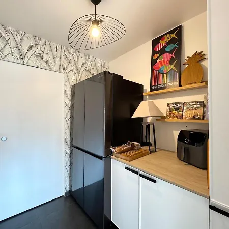 Belle Maison Spacieuse Et Jardin Paysager, Gouesnac'h بيت للعطل *