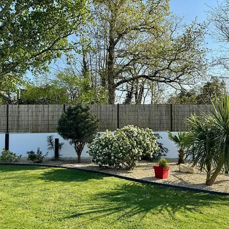 بيت للعطل Belle Maison Spacieuse Et Jardin Paysager, Gouesnac'h Gouesnach